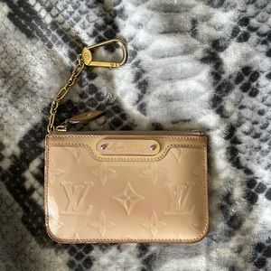 Louis Vuitton Vernis Key Pouch Baby Pink